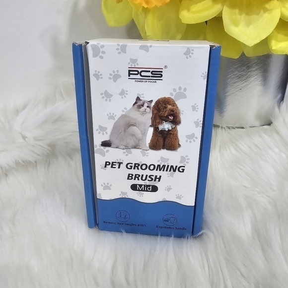 Pets, Dog-shedding-brush-for-grooming new - Picture 1 of 4